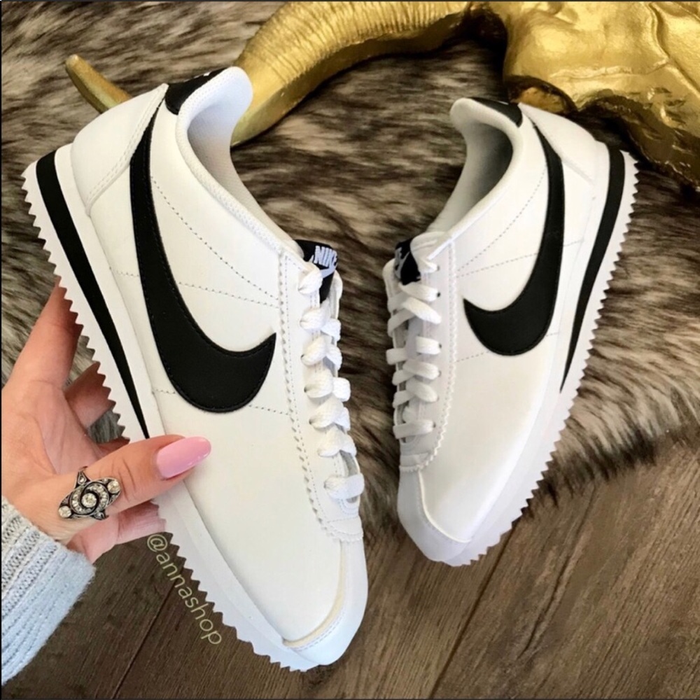 NWTNike Cortez Leather! - Picture 2 of 8